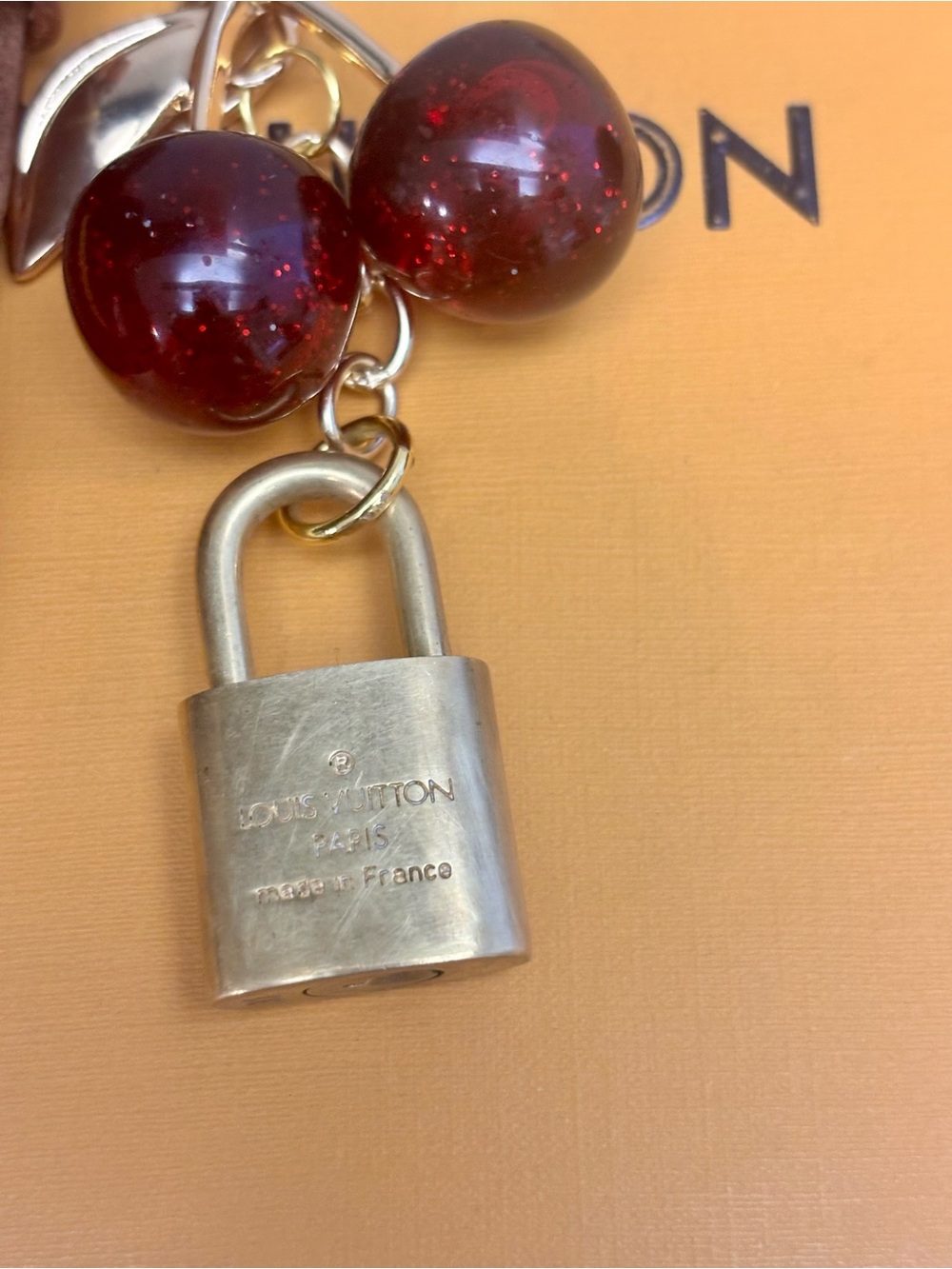 Louis Vuitton Brass Lock, LV Poignet, Red Cherry, Clover Bag Charm, 5.25 in. - Picture 4 of 6
